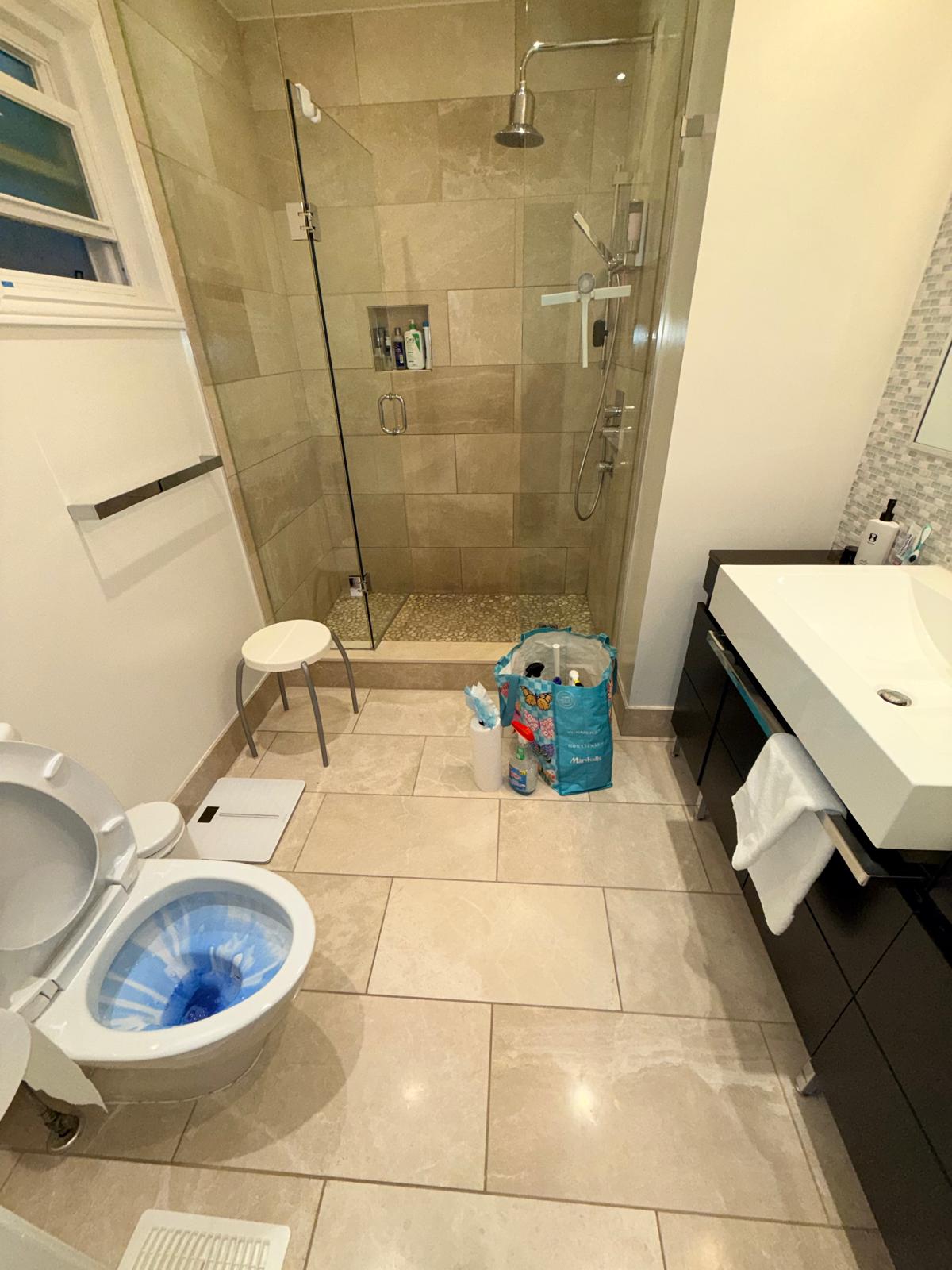 Bathroom before cleaning