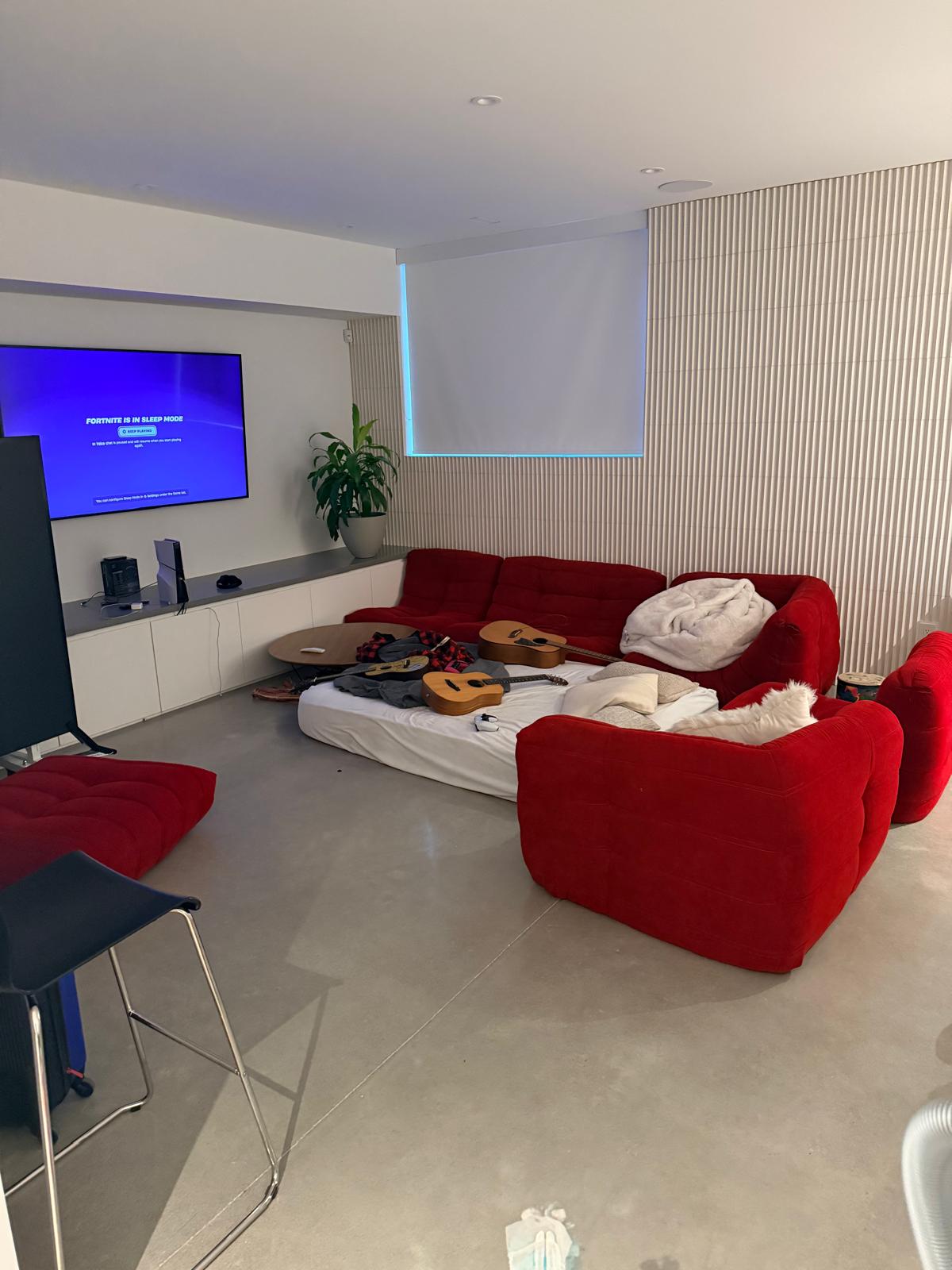 Lounge Area before cleaning